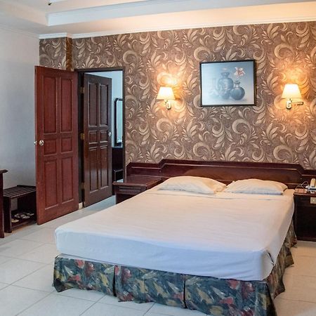 Melin Hotel Tanjungpinang Kültér fotó
